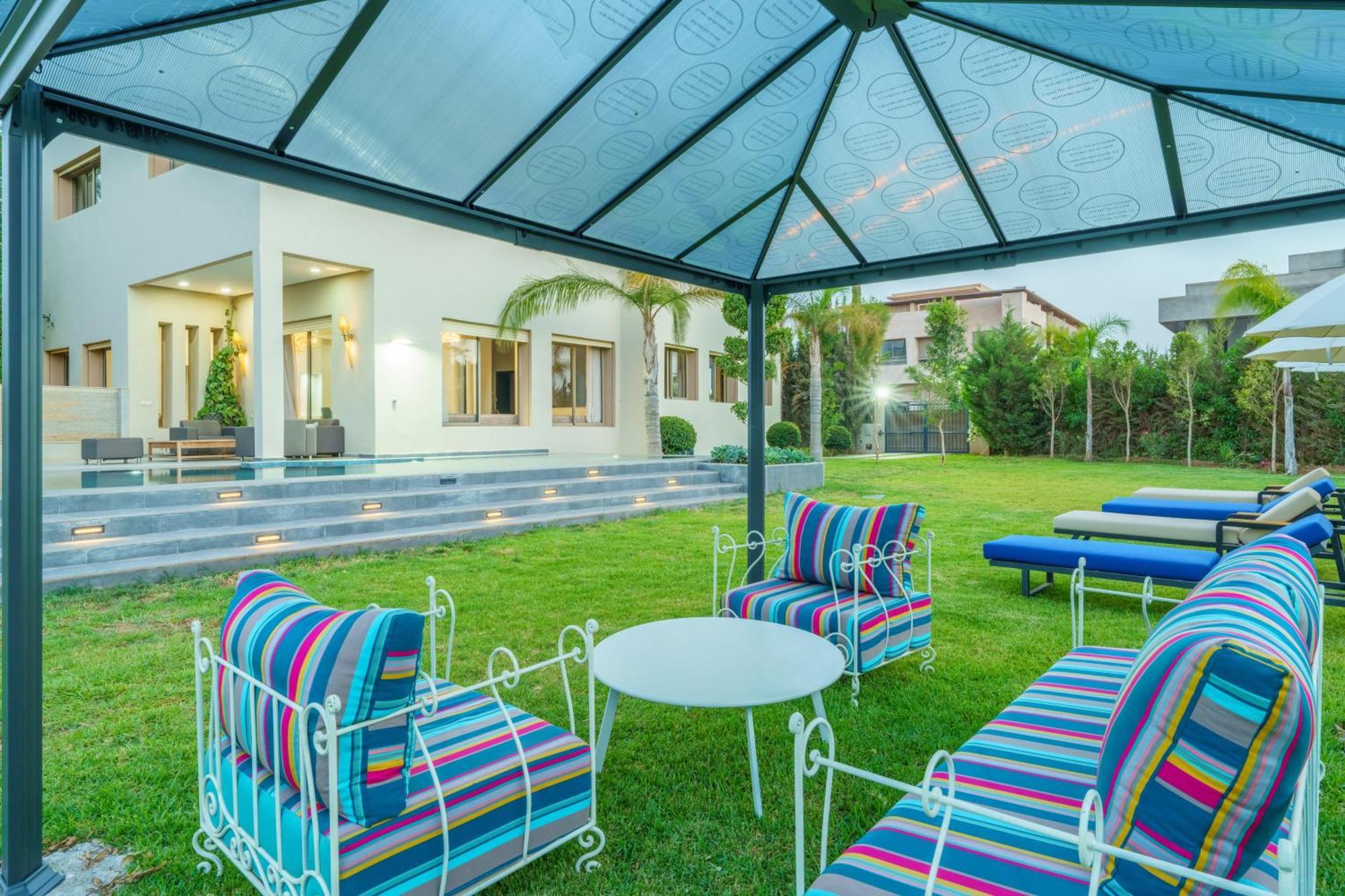 Villa Naciri En Plein Golf Avec Vue Sur Atlas Marrakesh Exterior foto